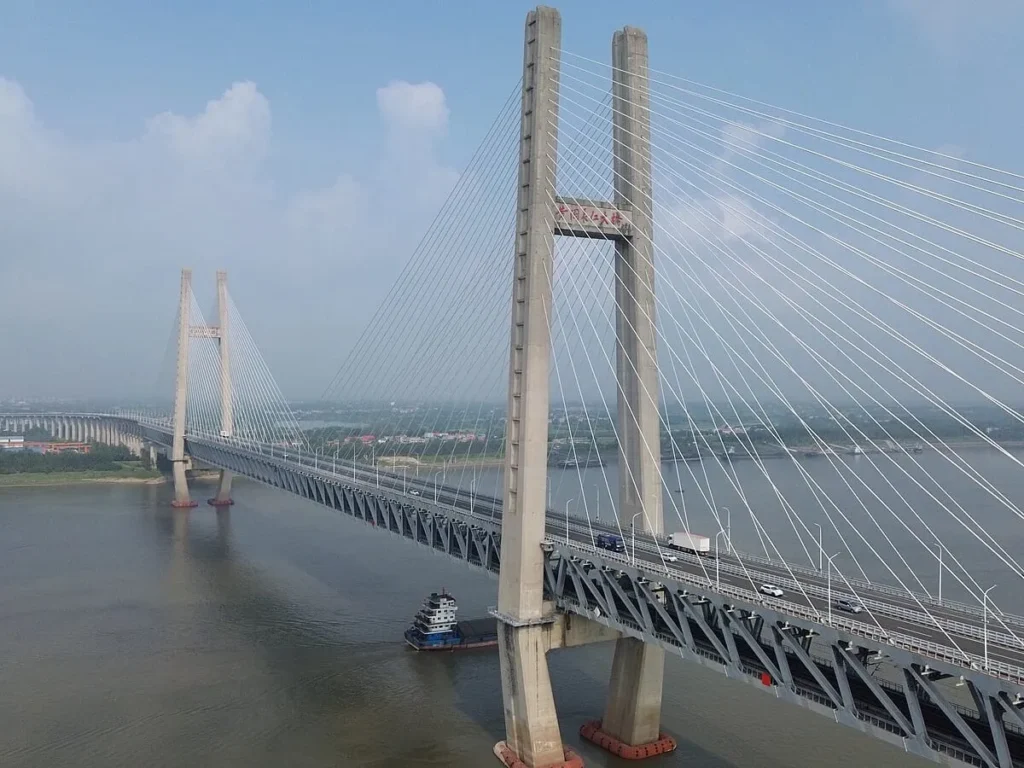 Huanggang Yangtze River Bridge